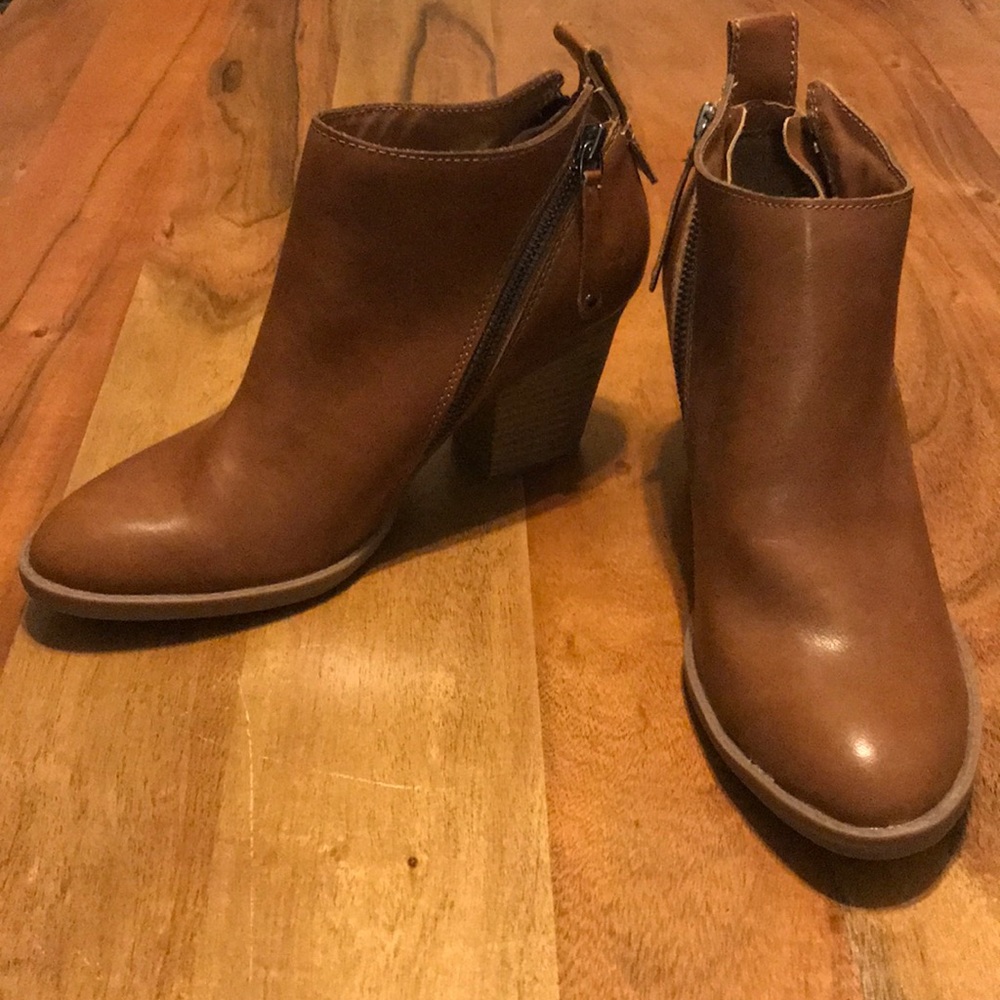 Brown ankle boots